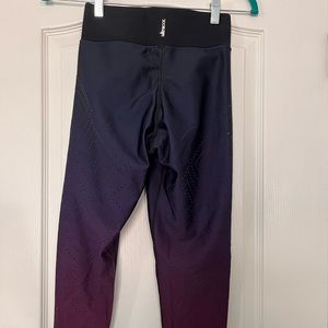 Ultracor Gradient Black and Purple Leggings